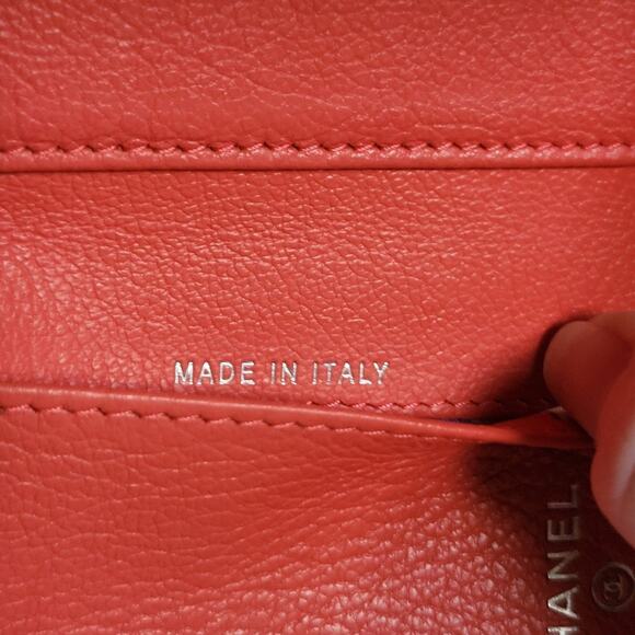 Rare Chanel Limited Edition Coco Mark Lucky Umbrella Compact Wallet Red - Picture 7 of 12